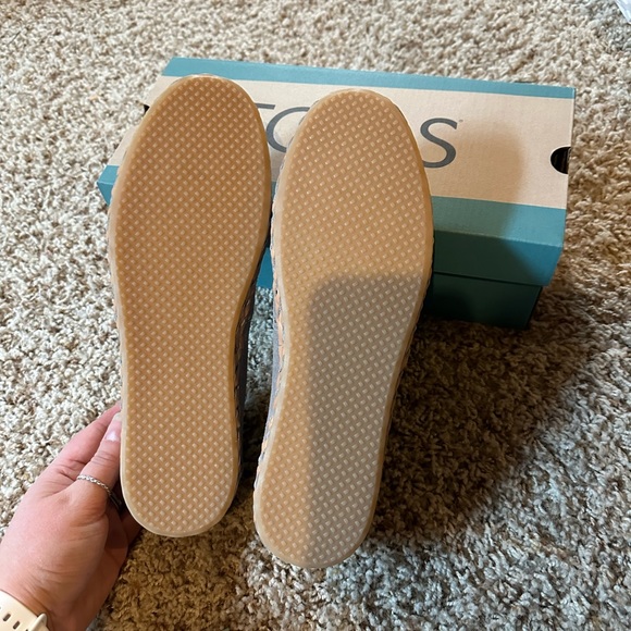 Women’s Toms grey suede leather wrap alpargatas - Picture 6 of 7